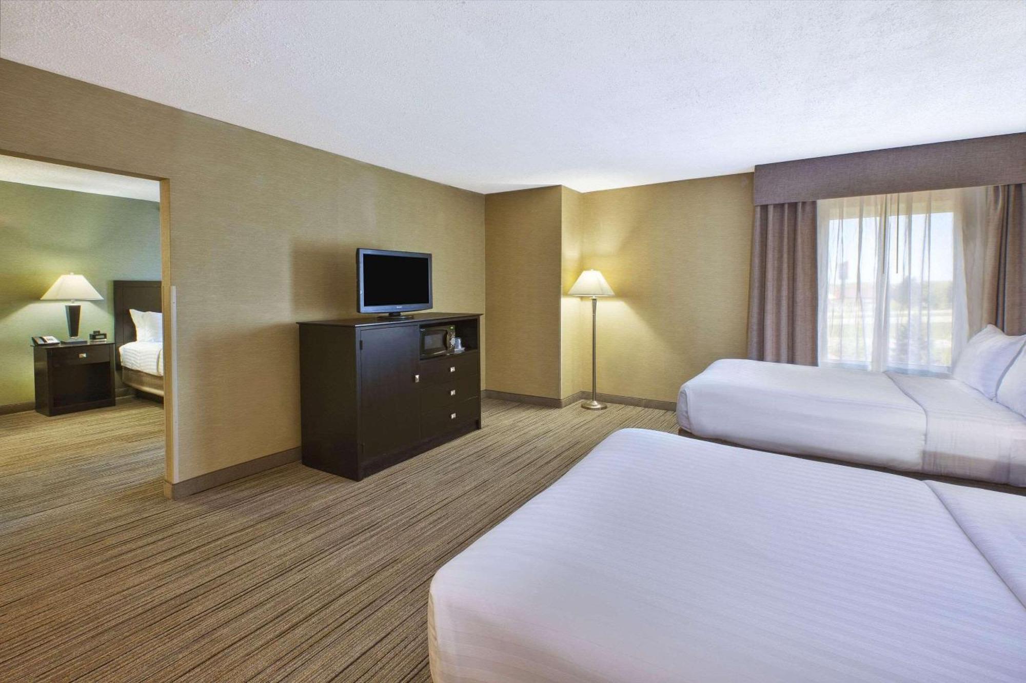 Country Inn & Suites By Radisson Benton Harbor-St Joseph Mi Εξωτερικό φωτογραφία