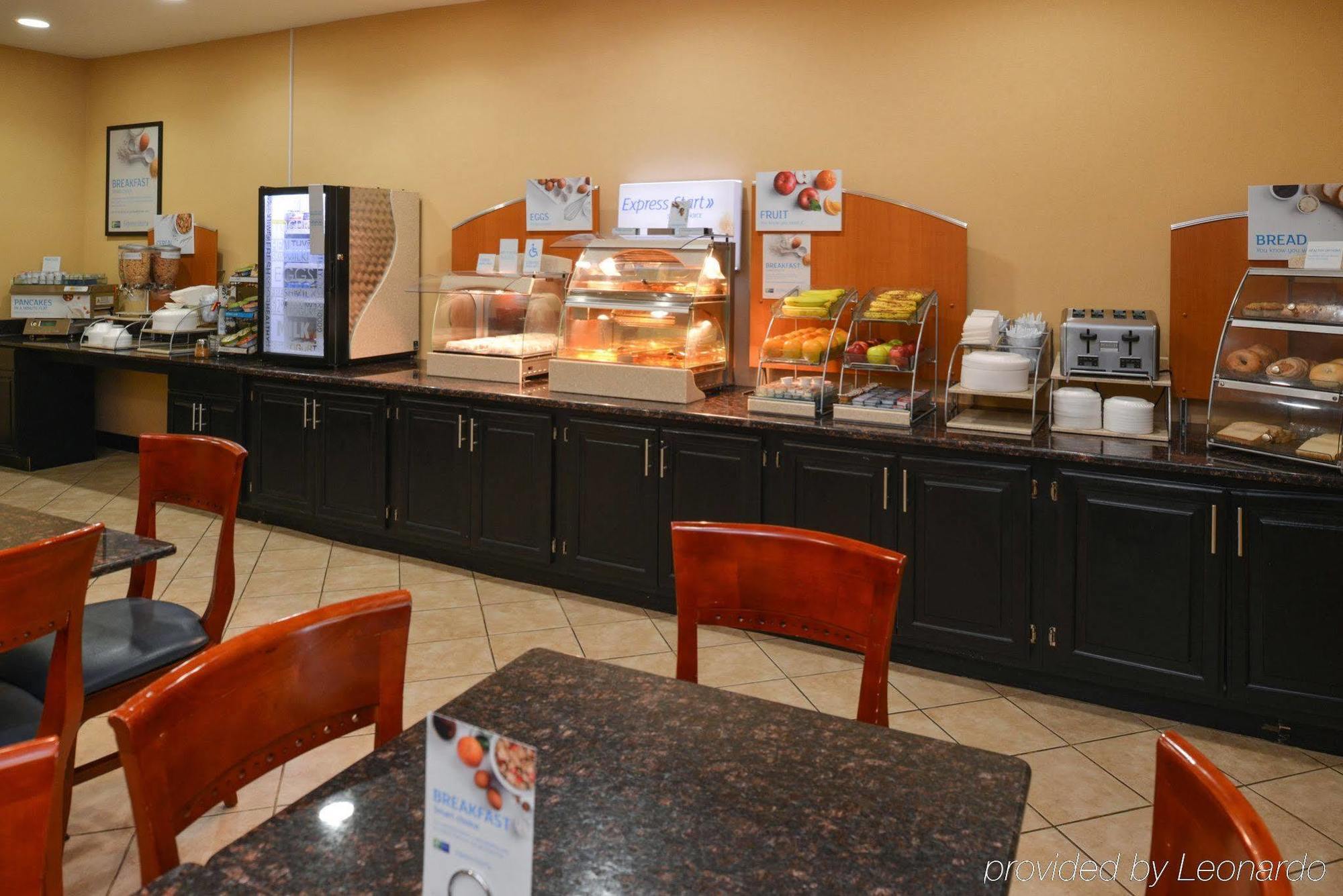 Country Inn & Suites By Radisson Benton Harbor-St Joseph Mi Εξωτερικό φωτογραφία