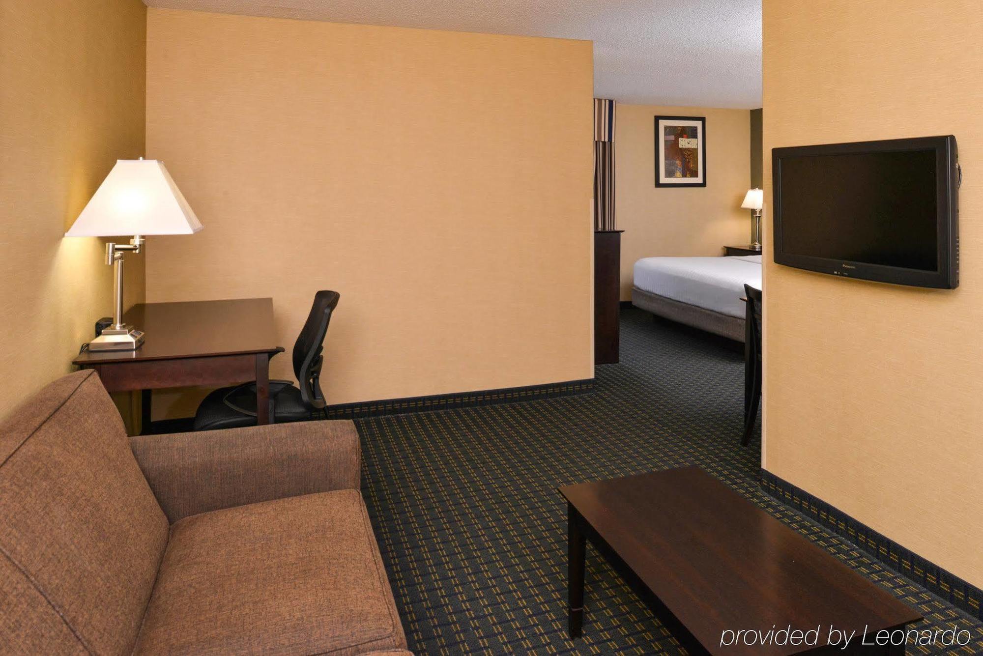 Country Inn & Suites By Radisson Benton Harbor-St Joseph Mi Εξωτερικό φωτογραφία