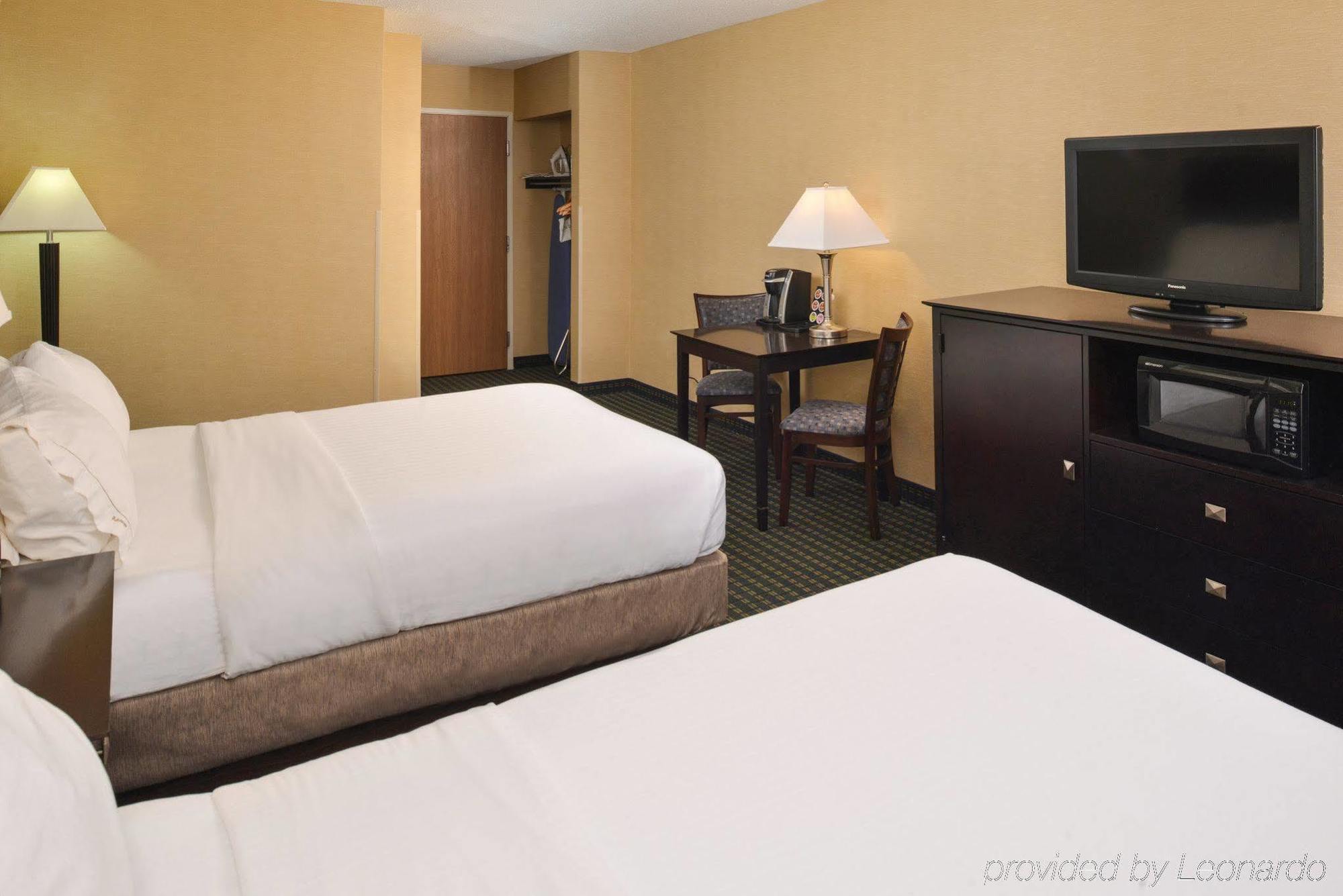 Country Inn & Suites By Radisson Benton Harbor-St Joseph Mi Εξωτερικό φωτογραφία