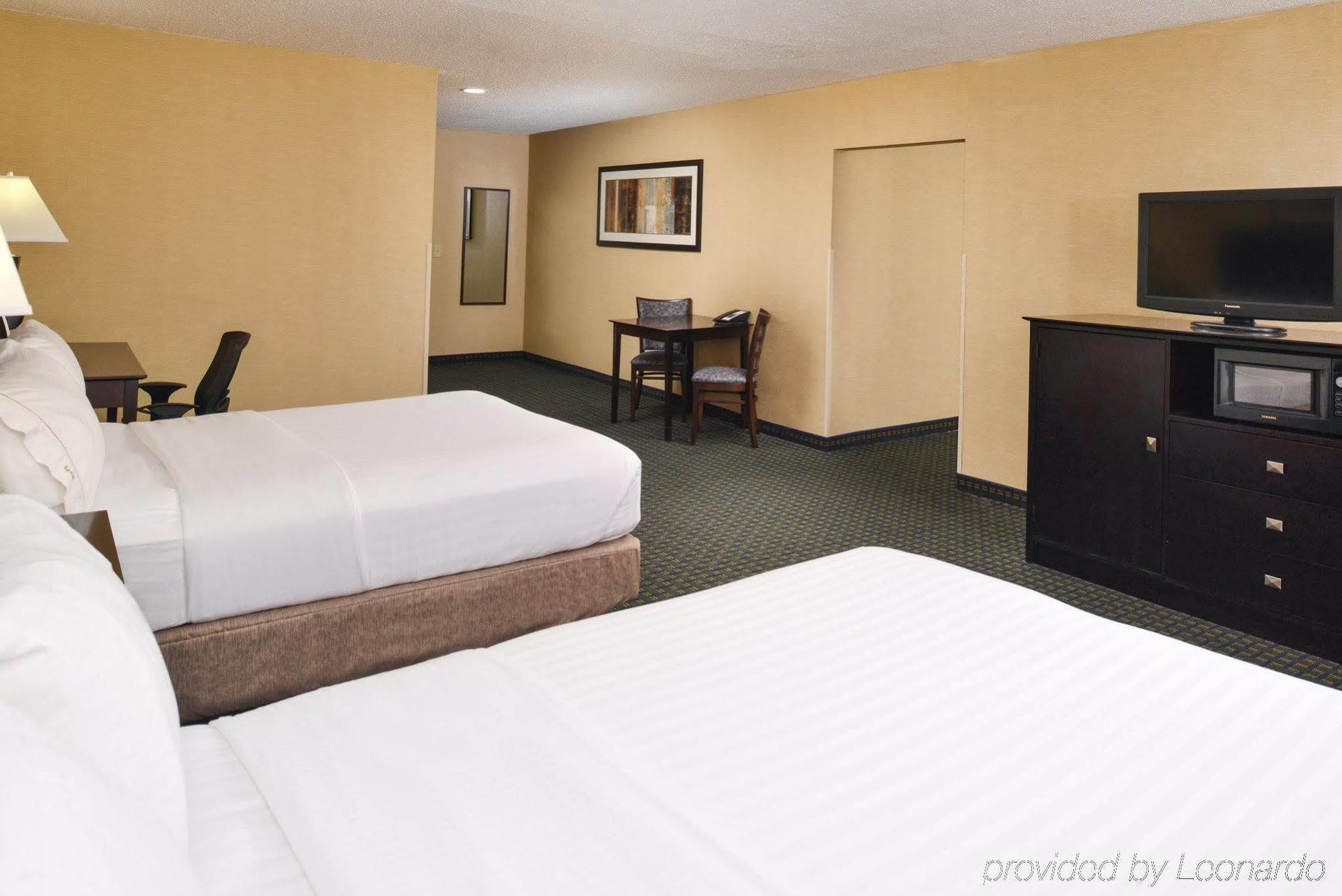 Country Inn & Suites By Radisson Benton Harbor-St Joseph Mi Εξωτερικό φωτογραφία