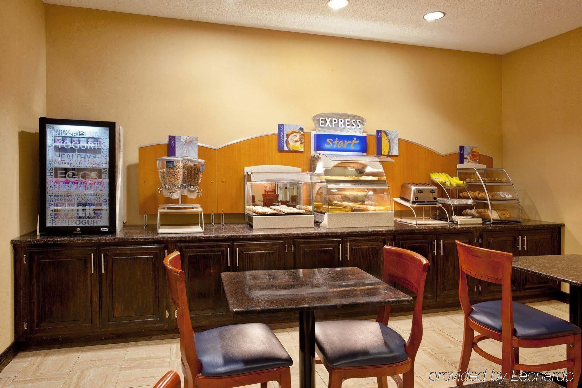 Country Inn & Suites By Radisson Benton Harbor-St Joseph Mi Εξωτερικό φωτογραφία